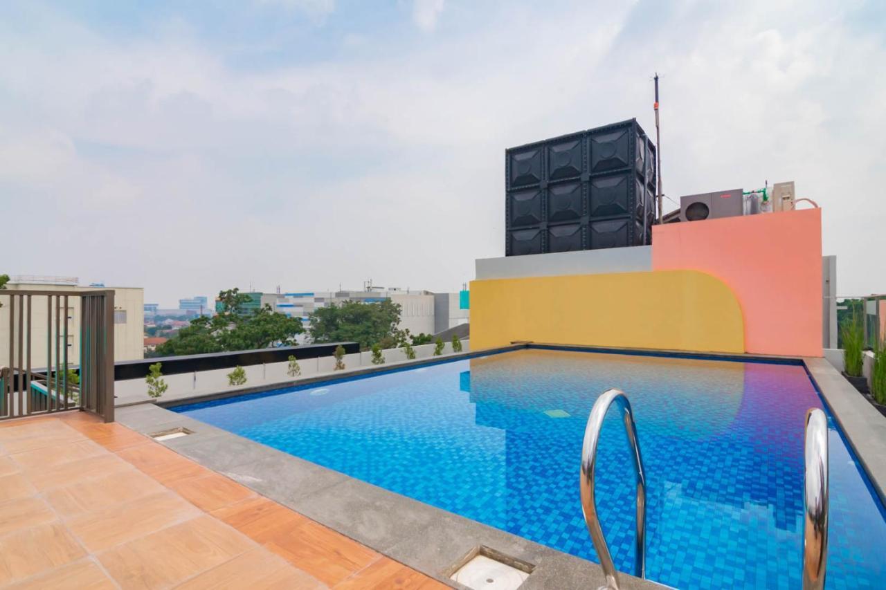 Sans Hotel Alexander 万隆 外观 照片