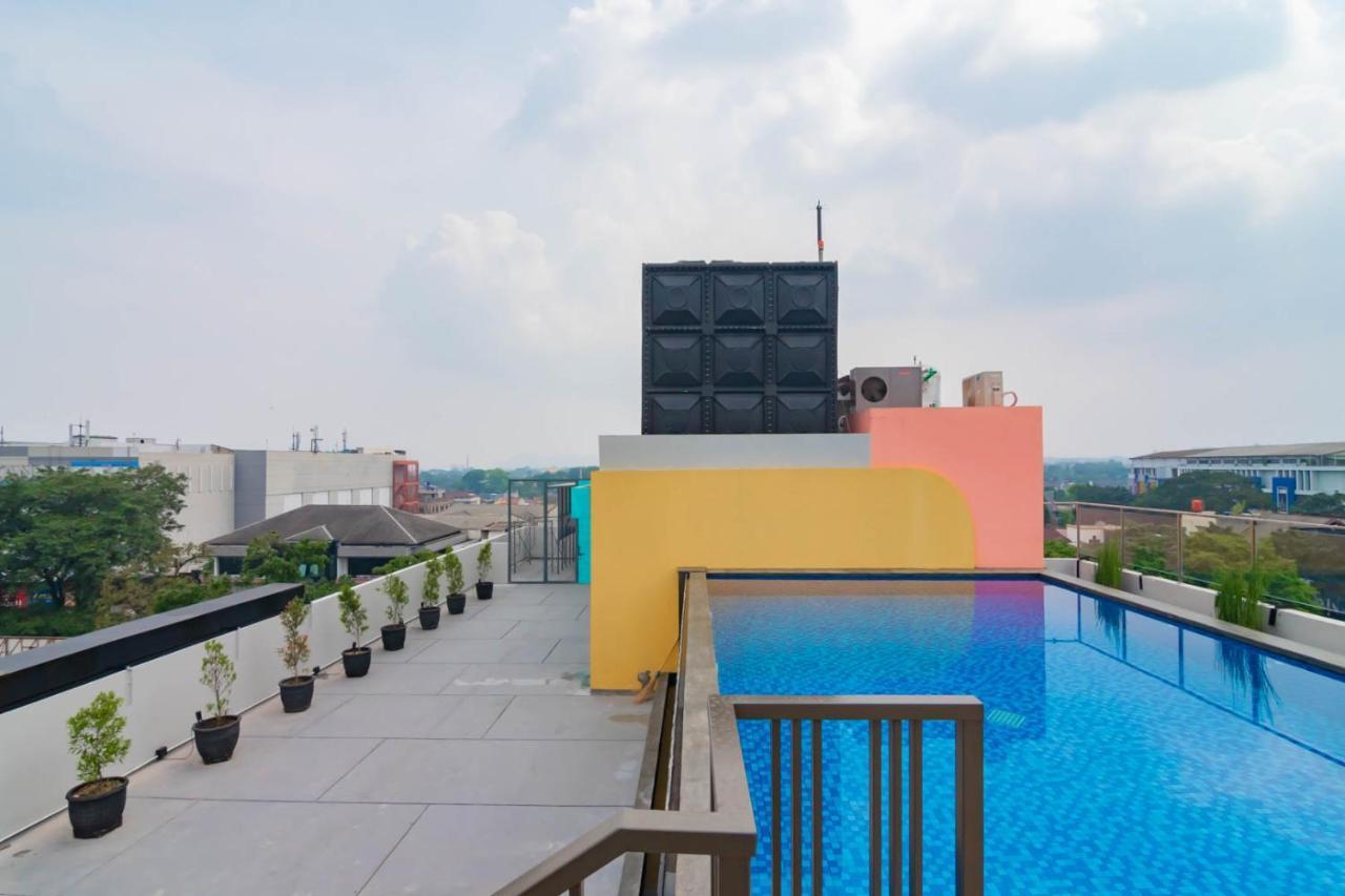 Sans Hotel Alexander 万隆 外观 照片